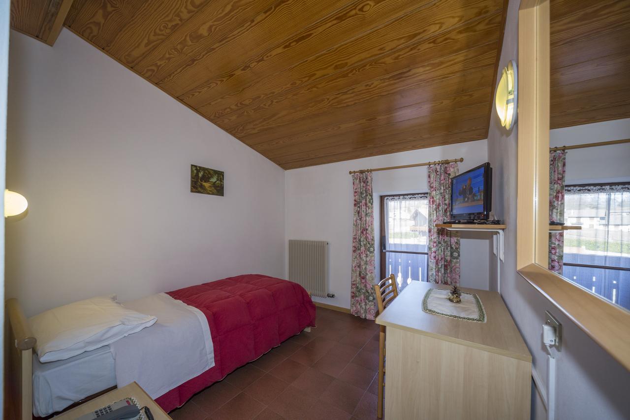 פולגריה Hotel Trentino מראה חיצוני תמונה
