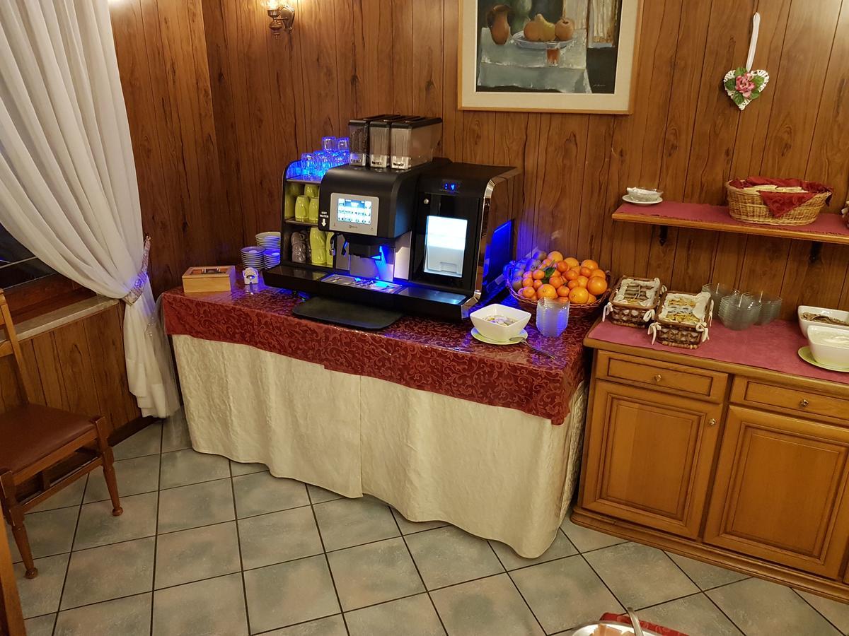 פולגריה Hotel Trentino מראה חיצוני תמונה